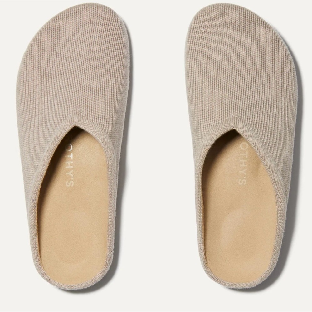 Rothy's The Casual Clog in Dove